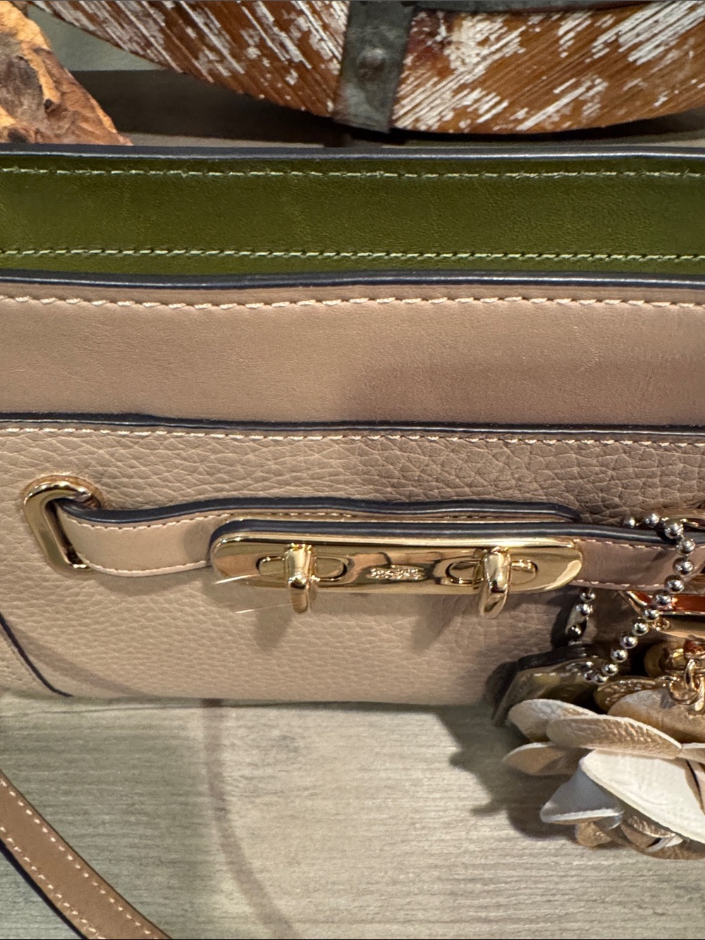 Coach Swagger Beige and Olive Green Leather Crossbody w/ tag & Floral Charm - Picture 2 of 10